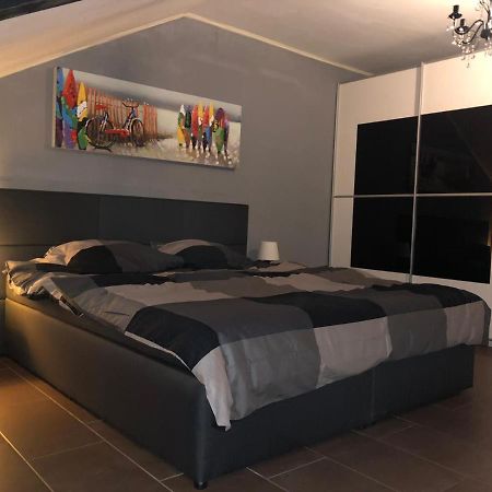 Sky Night Loft Apartment Düren - Eifel Екстериор снимка