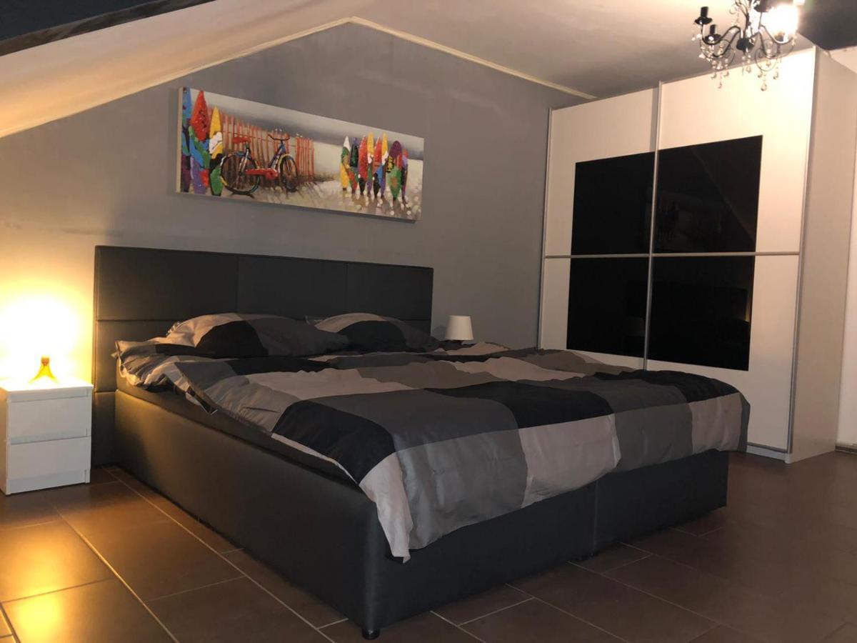 Sky Night Loft Apartment Düren - Eifel Екстериор снимка